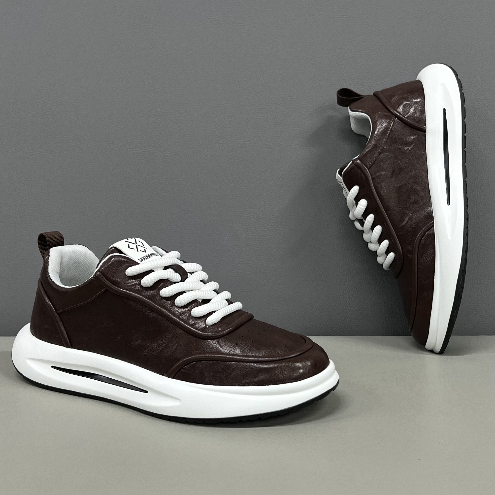 大码男鞋2025秋冬皮面休闲鞋