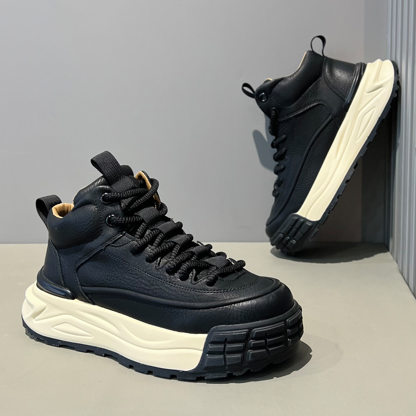 2025新款秋冬皮面厚底休闲鞋