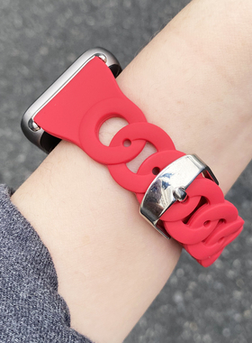 适用苹果手表iwatchs109通用表带硅胶夏季透气中国结红色细款表带