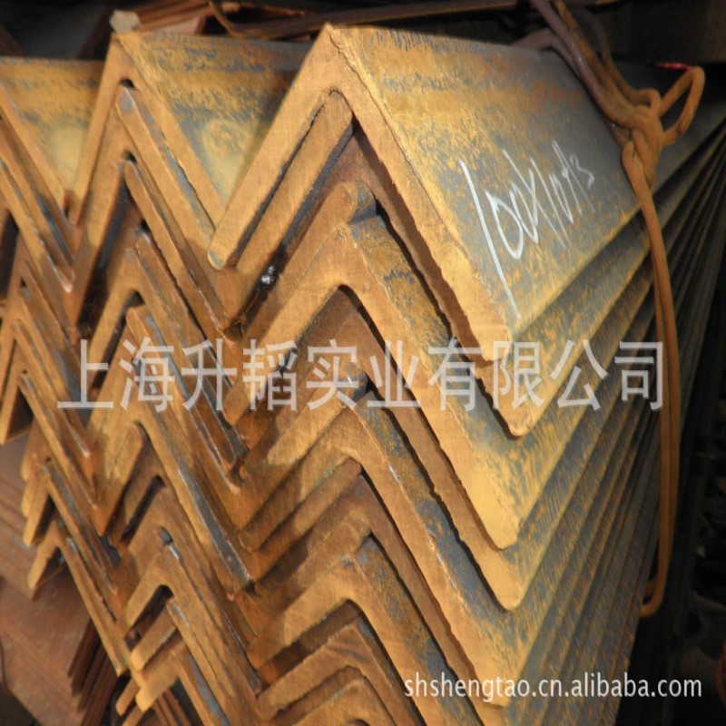 现货供应标准不等边角钢100*63*8*9M Q235B不等边角钢