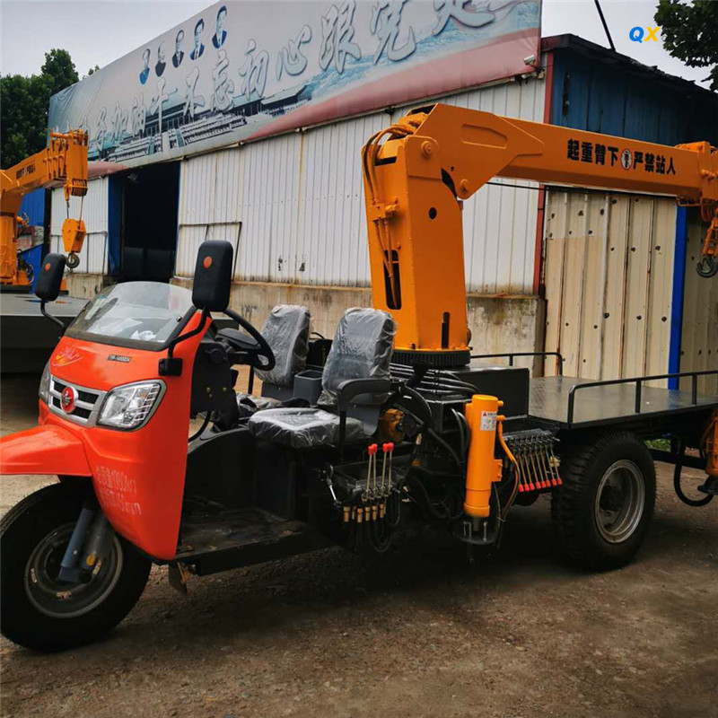 启翔重工三轮吊自带液压支腿托盘 三轮随车吊加固底盘全液压吊车