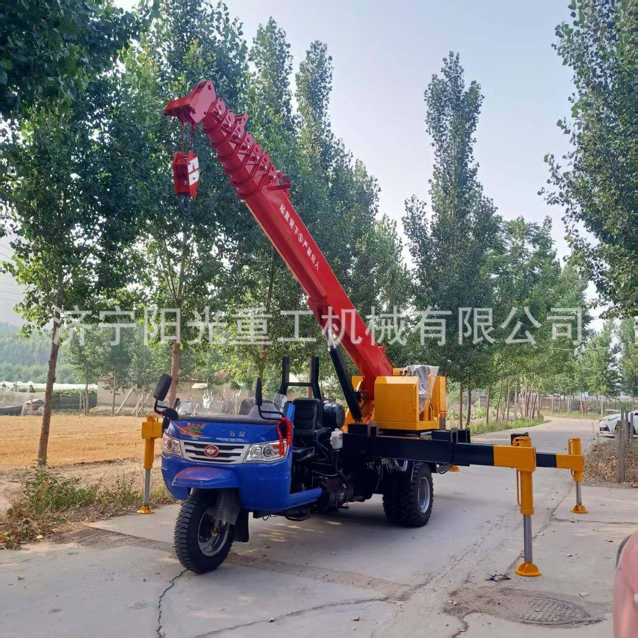 农村盖房5吨6吨三轮吊车建筑工程小型三马子吊农用三轮车吊机,搬运/仓储/物流设备,其他起重搬运设备,淘宝优惠券,粉丝福利购,淘宝优惠卷