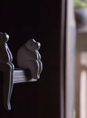 创意陶瓷人物雕塑书柜电视柜艺术工位摆件可爱坐姿装饰小家居饰品