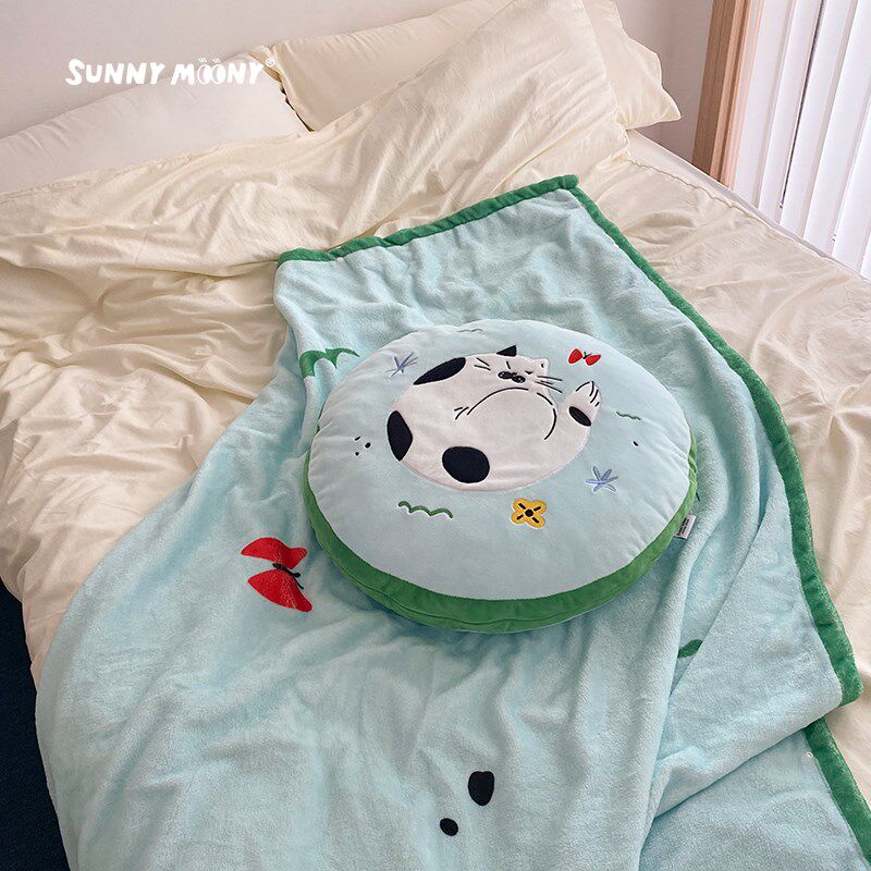 抱枕毯子二合一法兰绒q面料沙发办公室车载空调午睡枕头毯子两用