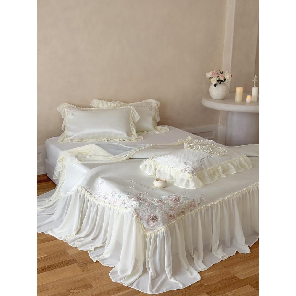 公主风格蕾丝刺绣床裙风格超酷冰丝绸垫夏季空调垫2025新款机洗