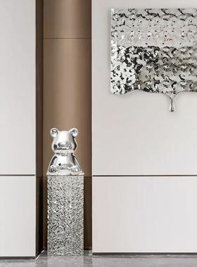 现代网红卡通暴力熊雕塑入户玄关不锈钢摆件迎宾熊艺术品装饰底座