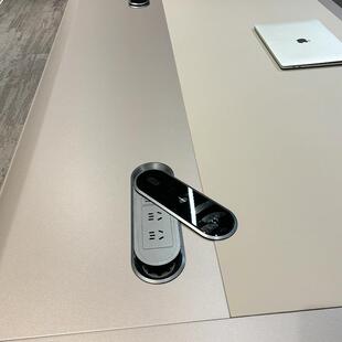 高端2025新款实木办公桌老板桌办公室年轻女士老板桌轻奢高级感