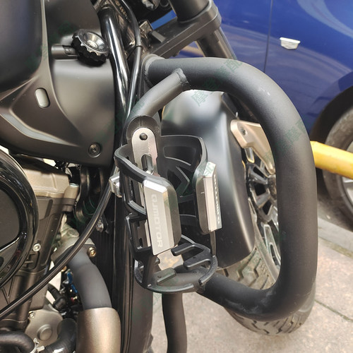 适用钱江QJMOTOR闪15s0/250/350摩托车保险护杠水杯壶饮料瓶支架