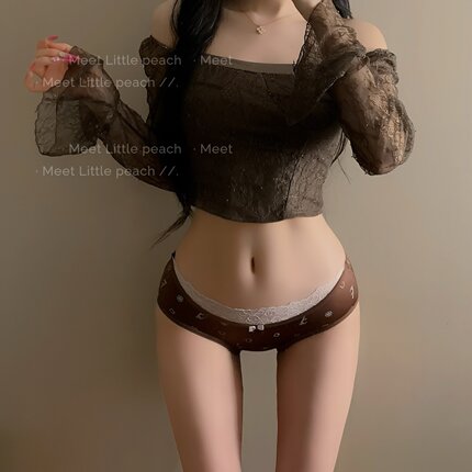 法式轻奢缎面冰丝内裤女士2026新款低腰蕾丝边纯棉裆透气三角裤