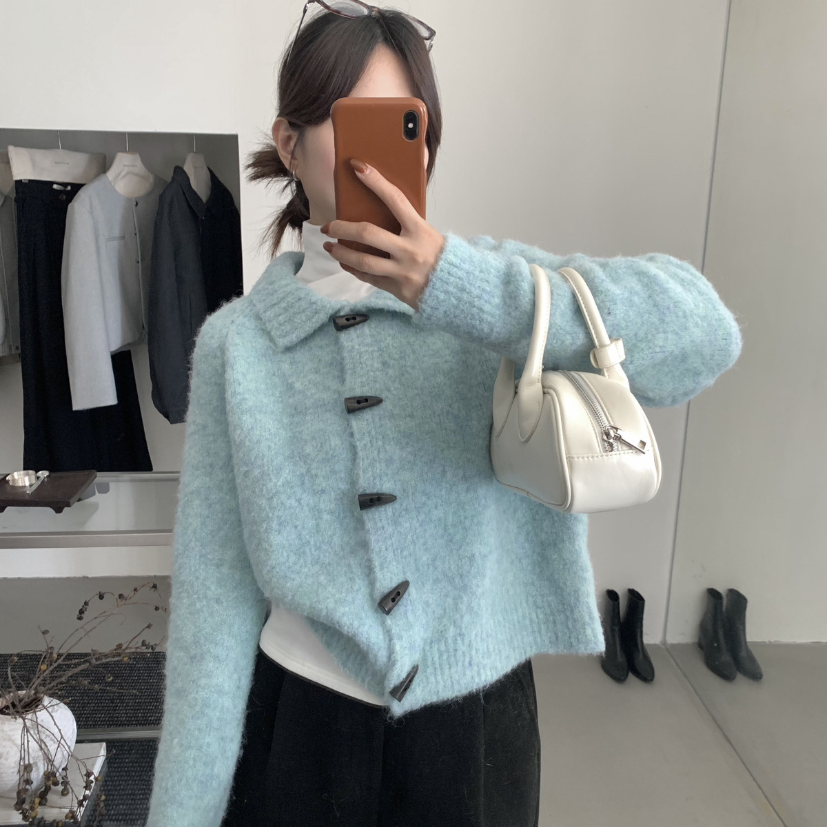 MISS密思家-呼超厚实翻领牛角扣暖和开衫保暖毛衣（含5羊毛）A067