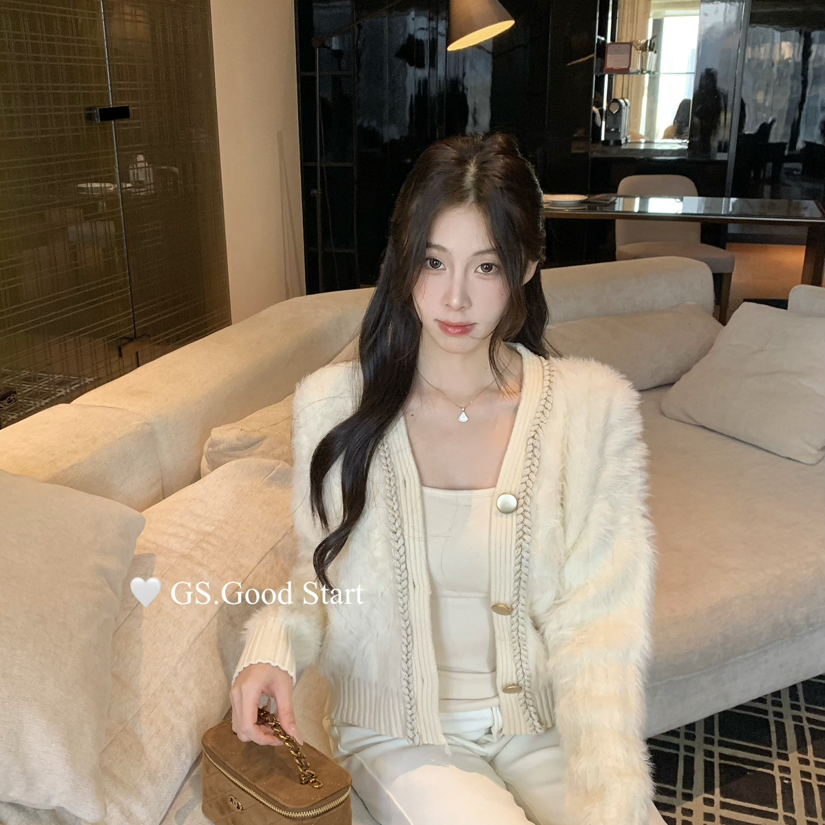 GS.GOOD START-一手抓秋冬气质温柔v领仿水貂绒开衫保暖毛衣G7721