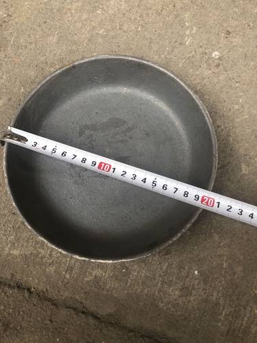 优选生铁锅平底锅蛋饺锅老式家用锅炒菜锅煎锅铸铁锅平板锅无涂层