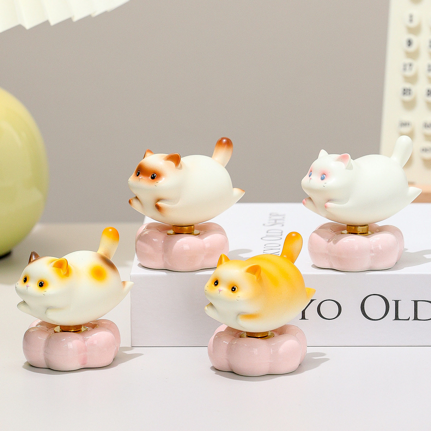 2026马年景德镇陶瓷转转小摆件转转招财进宝小猫新年礼物可爱猫咪