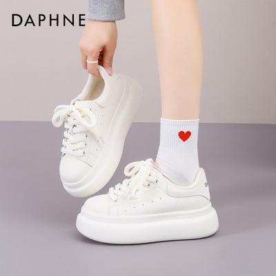 达芙妮2025冬季新款厚底小白鞋