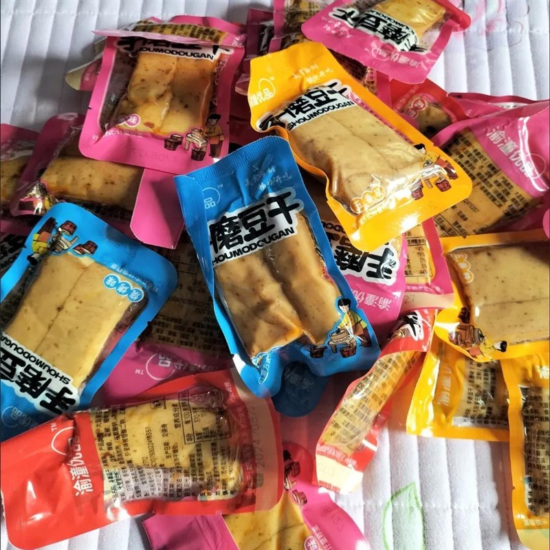 手磨豆干解馋追剧小零食大礼包豆腐干辣条宿舍囤货零食小吃