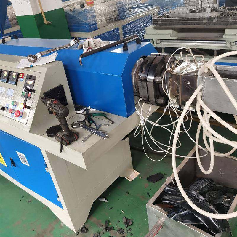 pvc型材挤出机 多型号主机平台牵引机冲孔机切割机,五金/工具,挤出机,淘宝优惠券,粉丝福利购,淘宝优惠卷