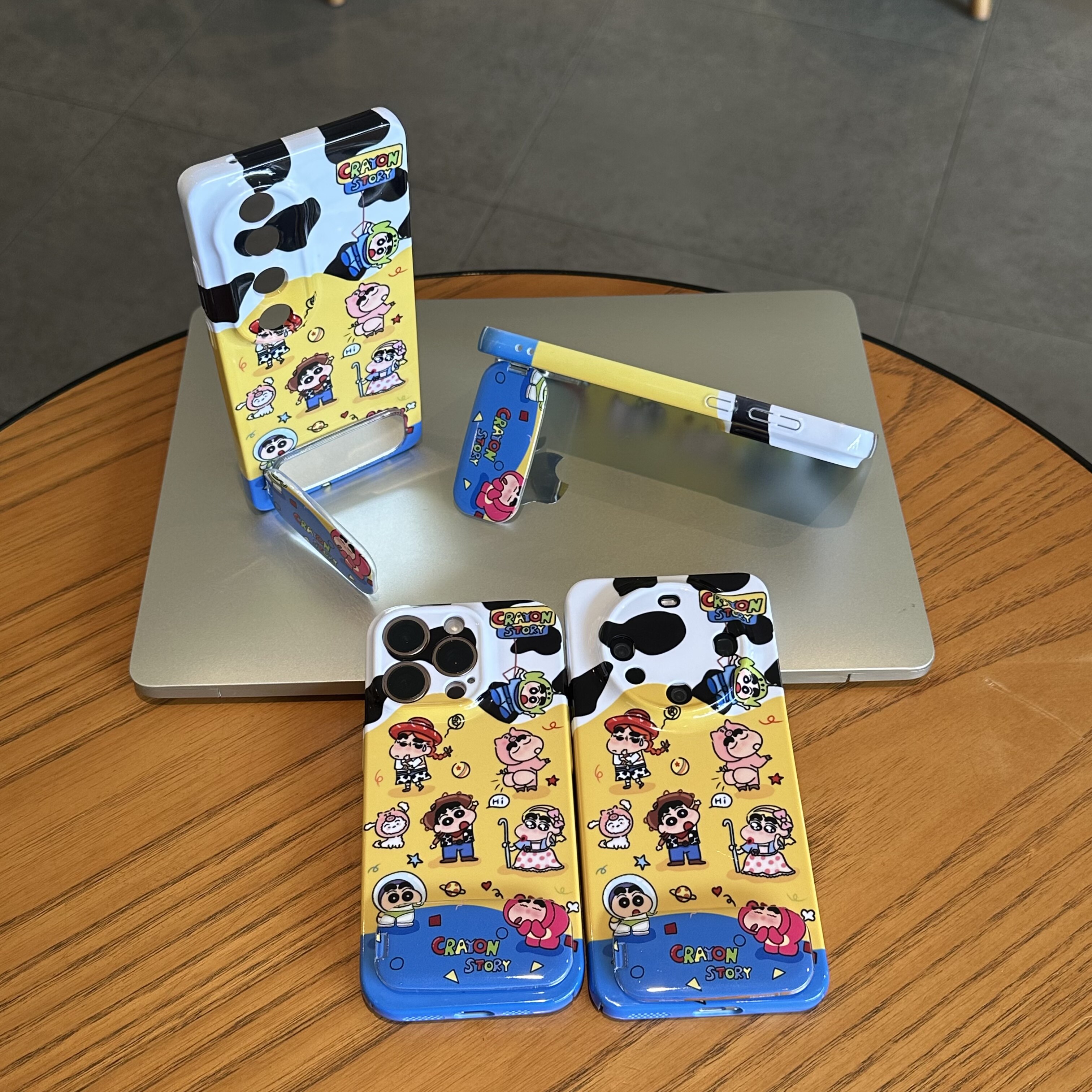 卡通13ProMax手机壳菲林iPhone16少女心带镜子支架15巴斯光年小新苹果14三星S25ULTRA可爱适用硬Nova12活力版