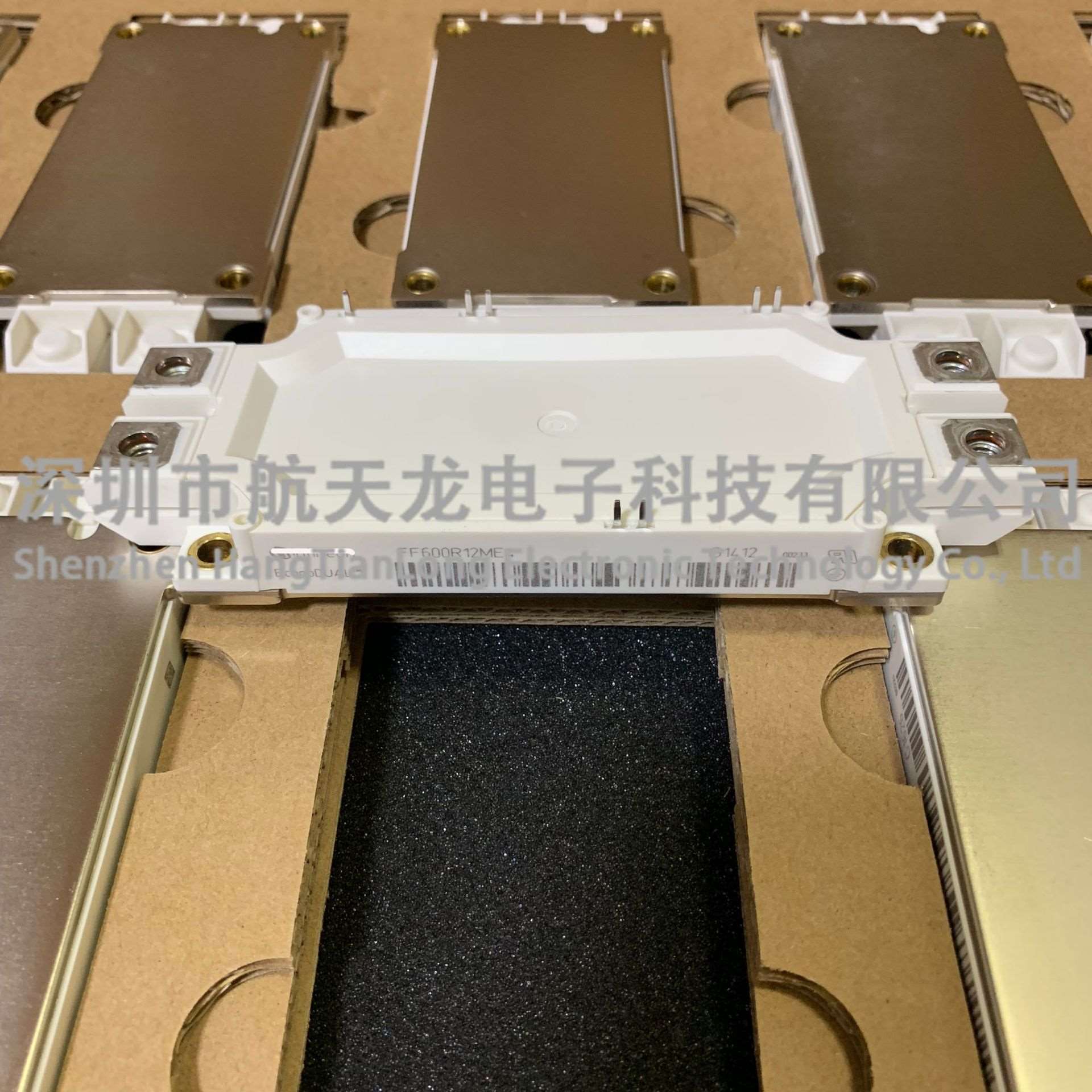 FF600R12ME4 FF450R12ME4 FF300R17ME4 FF225R12ME3 FF600R17ME4