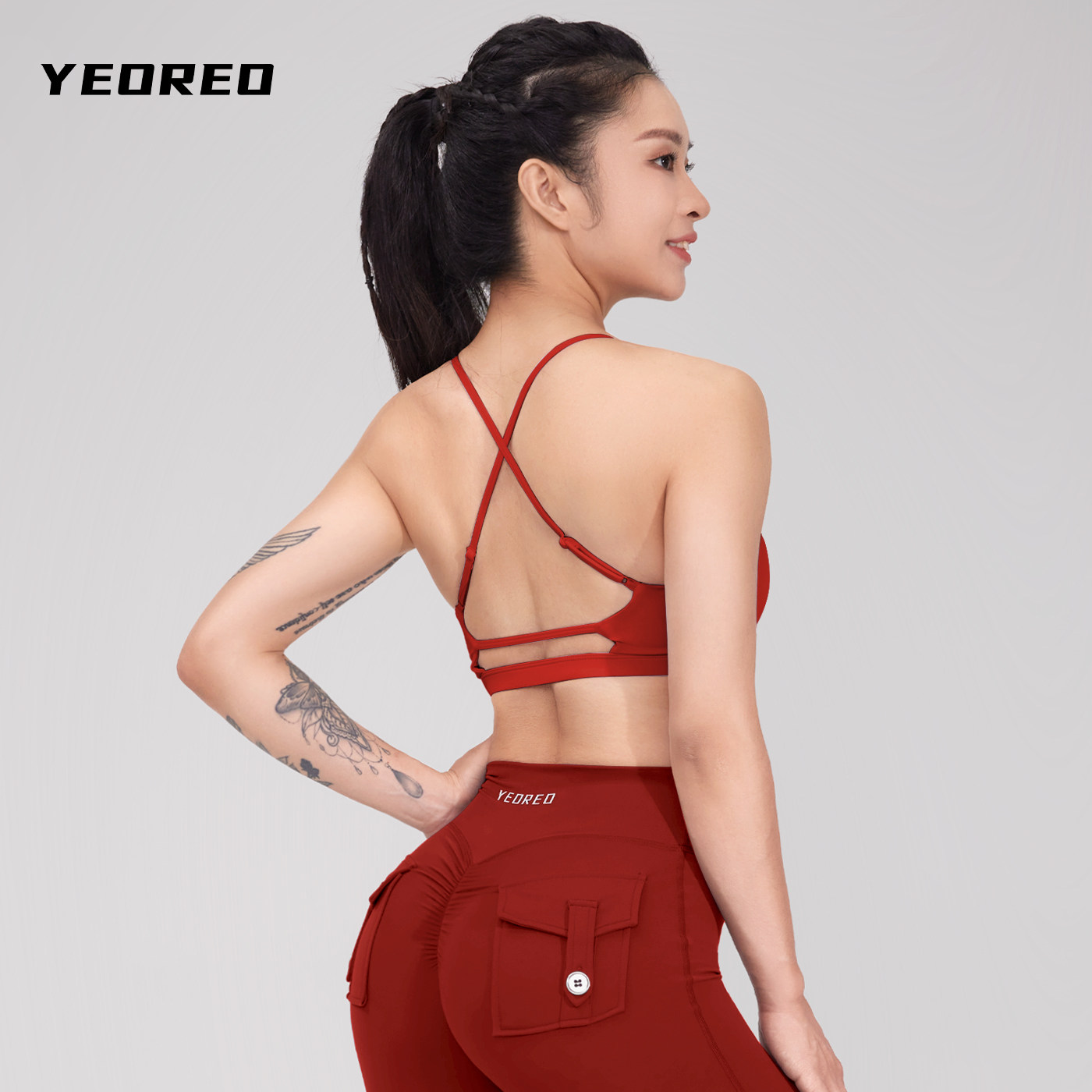 YEOREO美背运动内衣女交叉肩带文胸健身上衣带胸垫瑜伽训练健身服