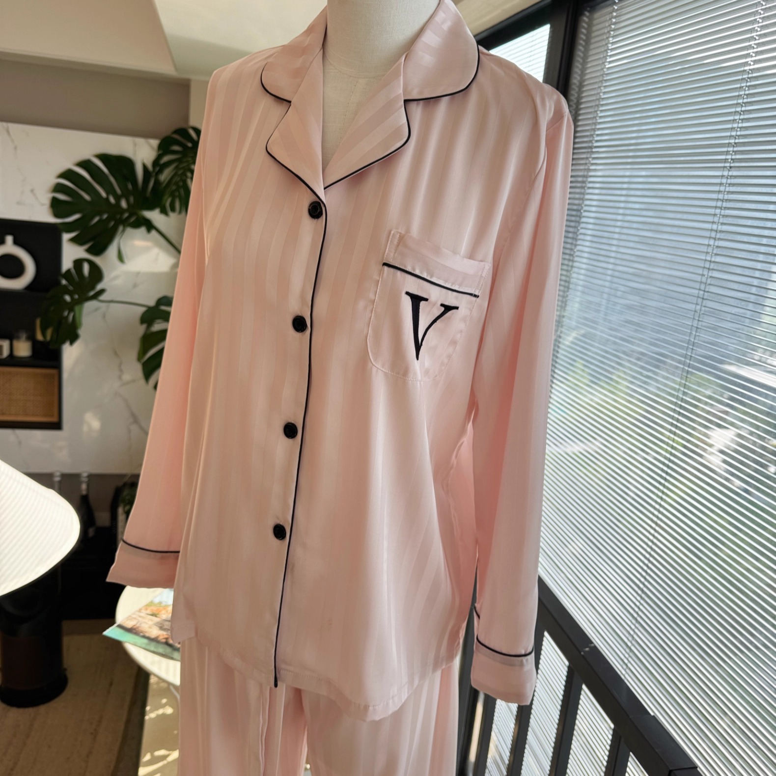 维家粉色条纹冰丝睡衣家居服套装