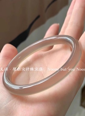 烟灰色手镯天然玛瑙玉髓手镯冰种灰色玉镯子年轻款女圆条少女