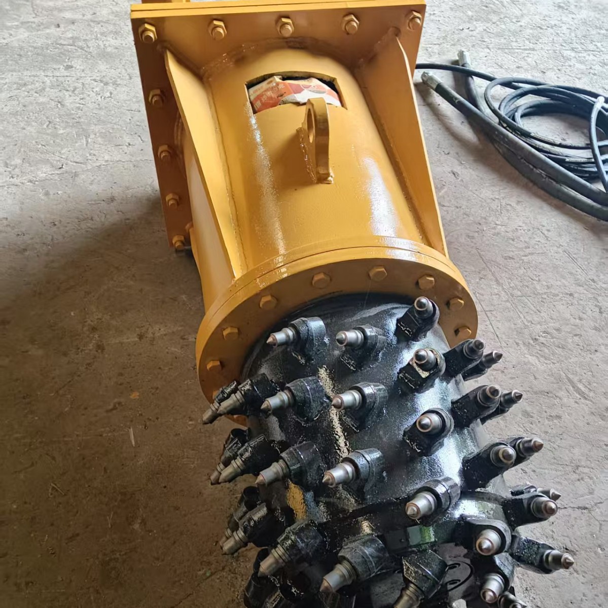 铣挖机隧道掘进机横向纵向路面开沟机高速边坡骨架刻槽机