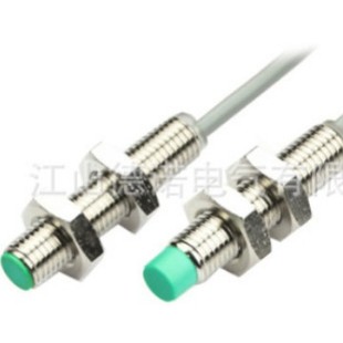 Q08 P01 N01HS P02 N02 全新销售接近开关HS