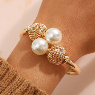 欧美ins夸张个性复古简约气质仿珍珠合金开口手镯饰品Bracelets
