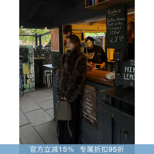 R-HER【复古派克】冬季休闲复古老钱廓形显瘦短外套RC25091902