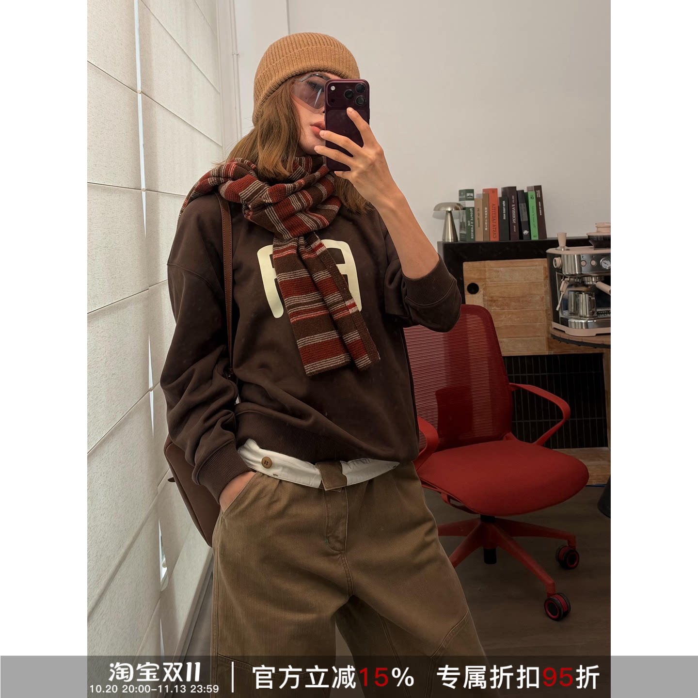 RHER STUDIO “无垠海岸”做旧休闲时尚显瘦圆领女款卫衣T8892