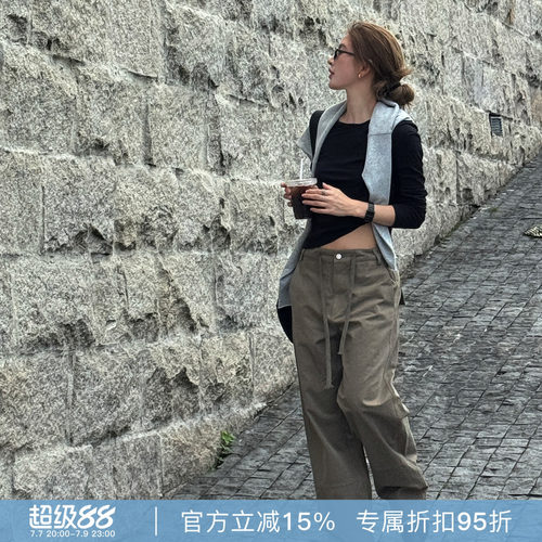 “伴行山野”春夏中腰设计款百搭气质舒适时尚纯色休闲裤K042B