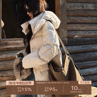 R-HER“松涧雾绒”95白鹅绒2025新款百搭连帽保暖长款菱格羽绒服