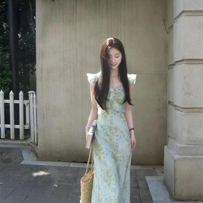 法式碎花裙小飞袖连衣裙女装夏季清新淡雅气质海边度假风收腰裙子