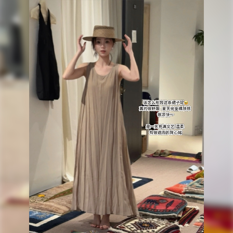 7SEVEN 卡其色~美拉德秀场感 文艺慵懒无袖背心褶皱连衣裙4094