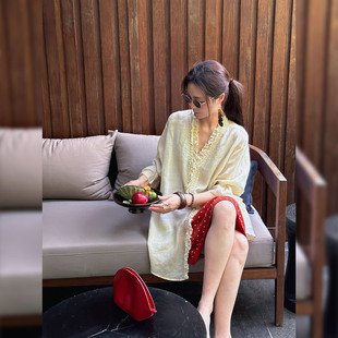 7SEVEN 100苎麻~米杏黄温柔知性 蕾丝木耳边设计V领通勤衬衫9222