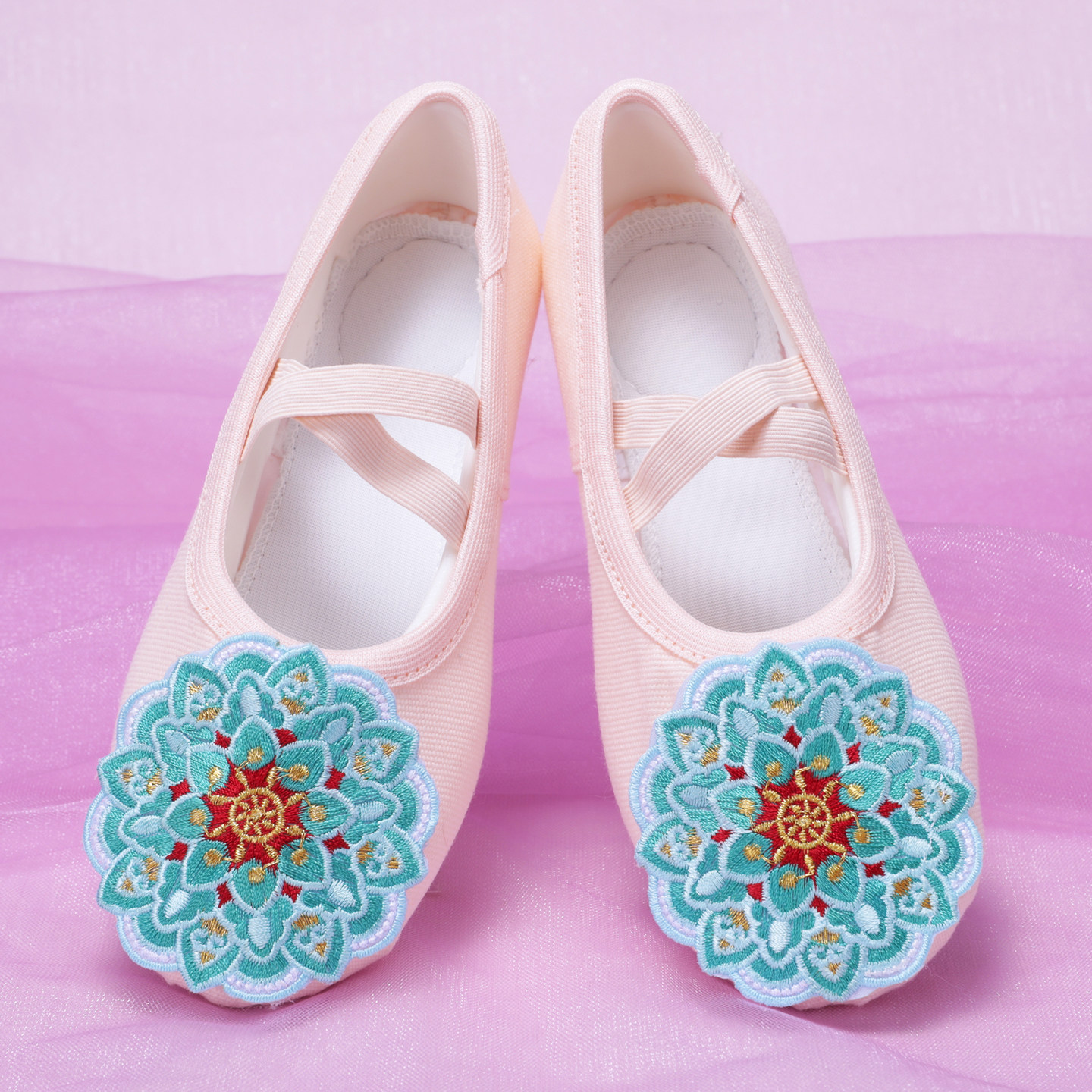 新款敦煌舞蹈鞋飞天乐鼓鞋古典舞鞋西域风情跳舞鞋演出鞋花朵鞋