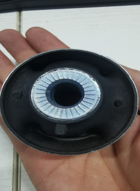 途观L途昂凌度探岳速派MQB平台摆臂胶套5QD 407 183 E 5QD407183E