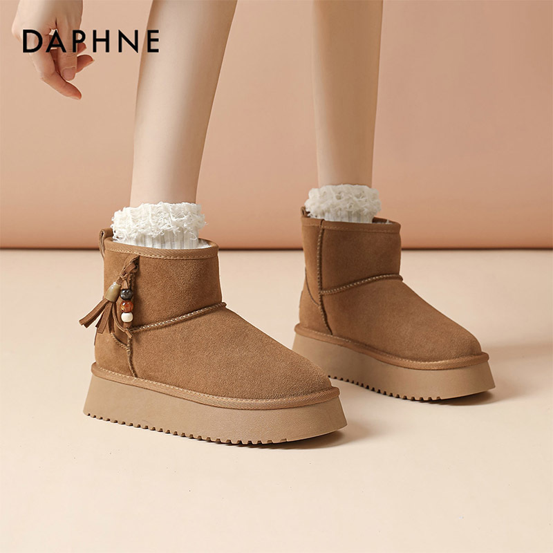 达芙妮2025新款秋冬北方保