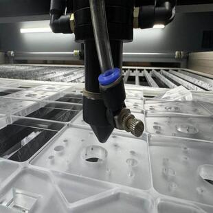 砂克力亚板透明有机玻璃透板黑色光哑光隔断奶白灯箱片磨加工定制