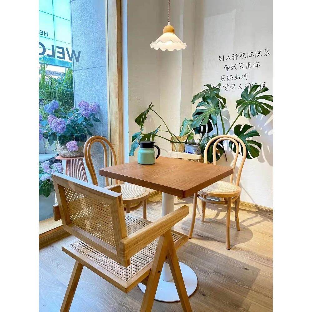 日式厅咖啡厅奶茶店桌椅合木藤编烘焙组甜品店西餐厅餐商实用桌椅