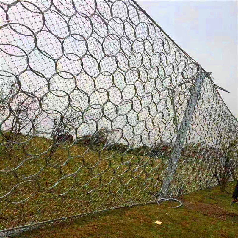 地质灾害治理防护网退林还草镀锌钢丝网路基落实防护网