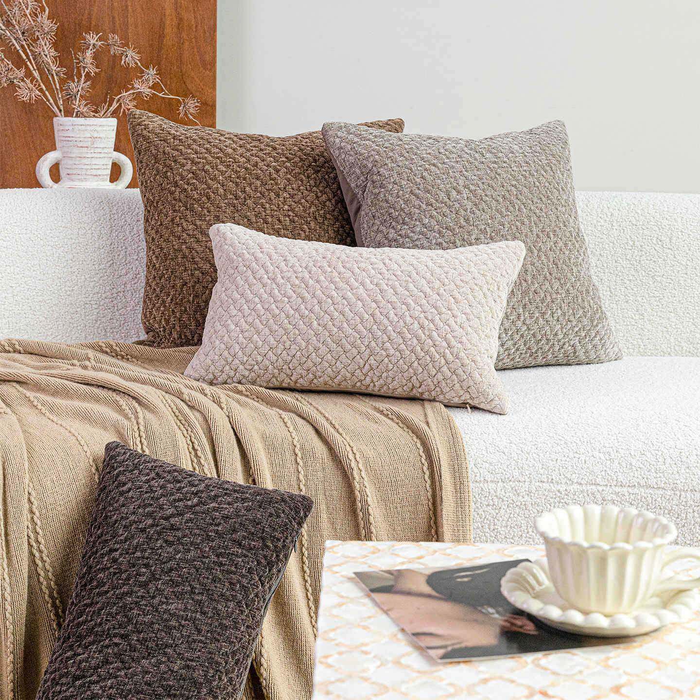 橘咖色绒面肌理感立体绗缝靠垫抱枕样板房家用客厅沙发方枕腰枕