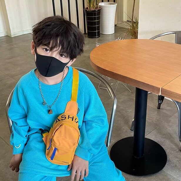 儿童帅气时尚小包包男孩外出斜挎包休闲百搭胸包潮流单肩小包腰包