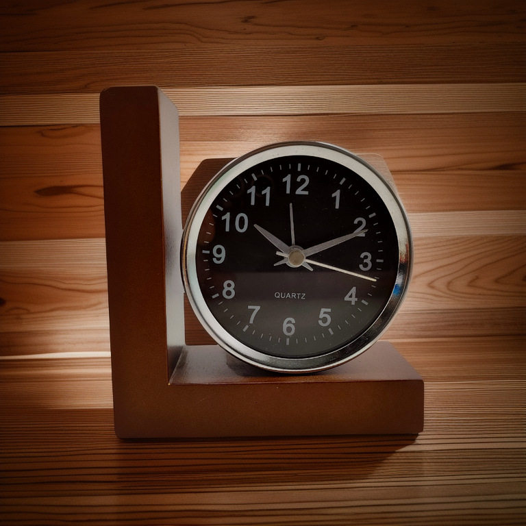 木质烤漆台钟客厅桌面钟表现代简约卧室钟表静音懒人钟表精致闹钟