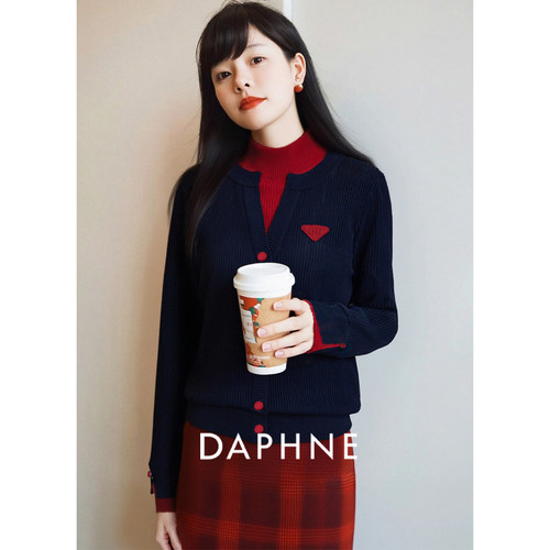 Daphne/达芙妮法式半高领假两件桑蚕丝针织上衣女春秋季百搭毛衣