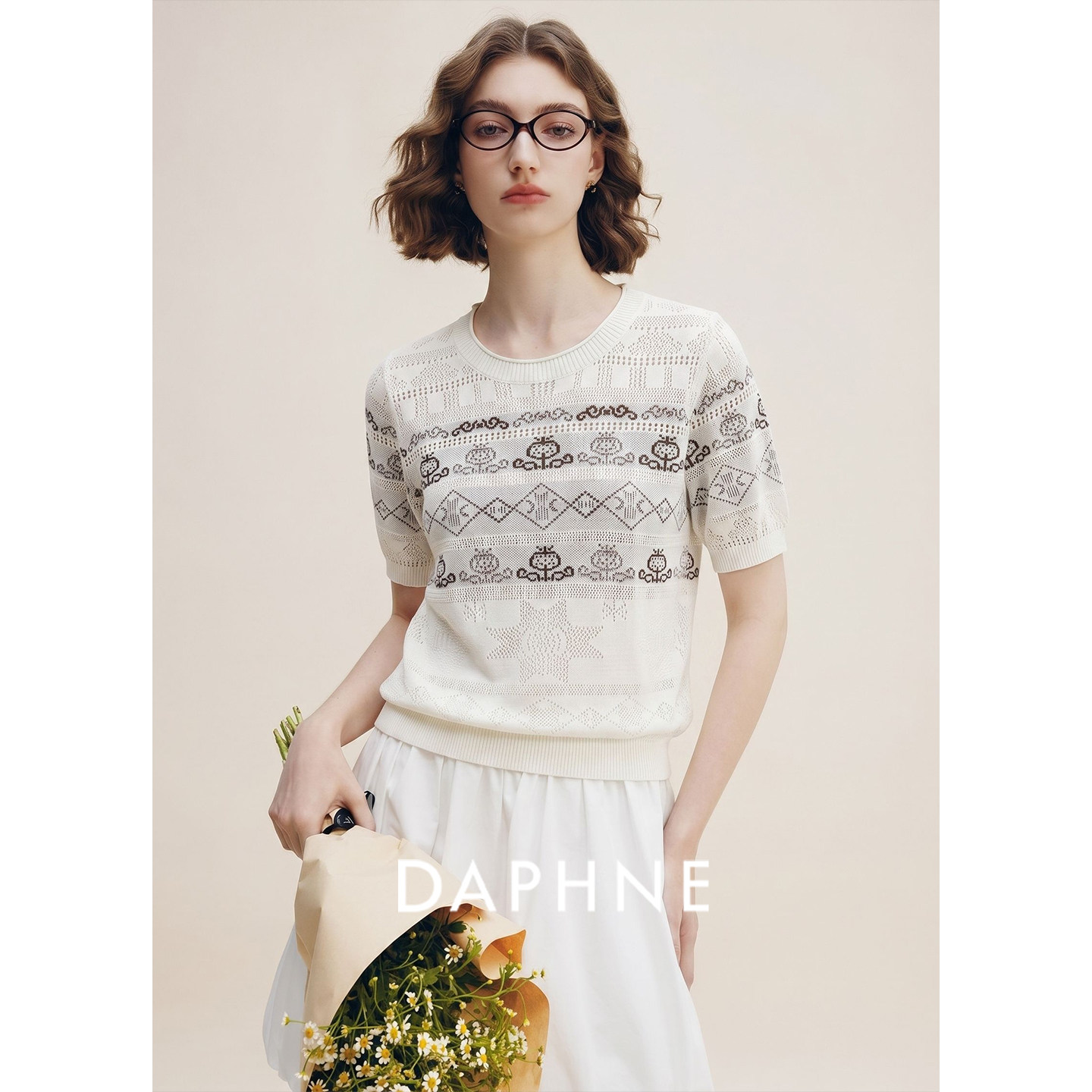 Daphne达芙妮新疆棉轻奢风镂空圆领针织衫女夏季宽松显瘦T恤上衣