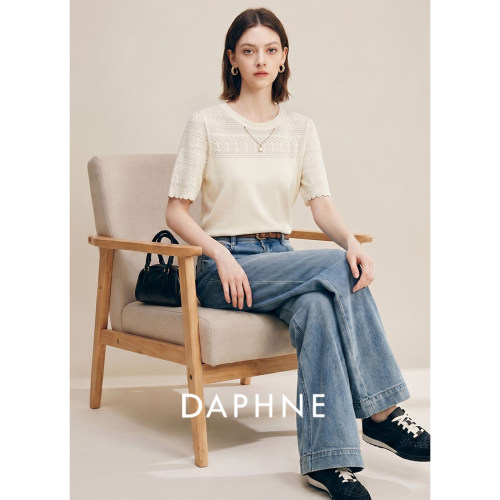 Daphne达芙妮法式温柔风圆领镂空短袖针织衫女夏宽松显瘦T恤上衣