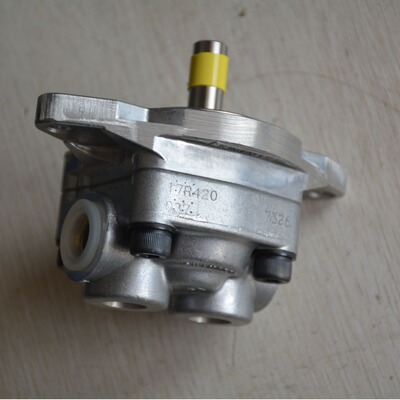 日本岛津 SHIMADZU 双联齿轮泵 D1A2716R336 液压油泵