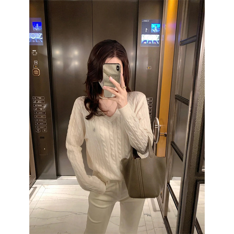 纯色小香风复古v领长袖针织衫女春装新款气质麻花编织高级感上衣