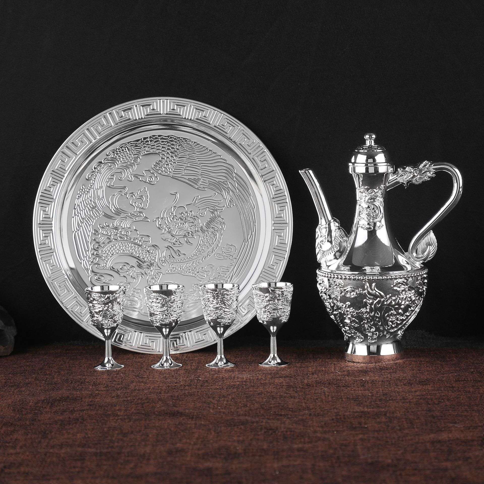 龙凤呈祥酒具六件套银酒壶银酒杯轻奢复古镀银酒具五件套皮盒套装